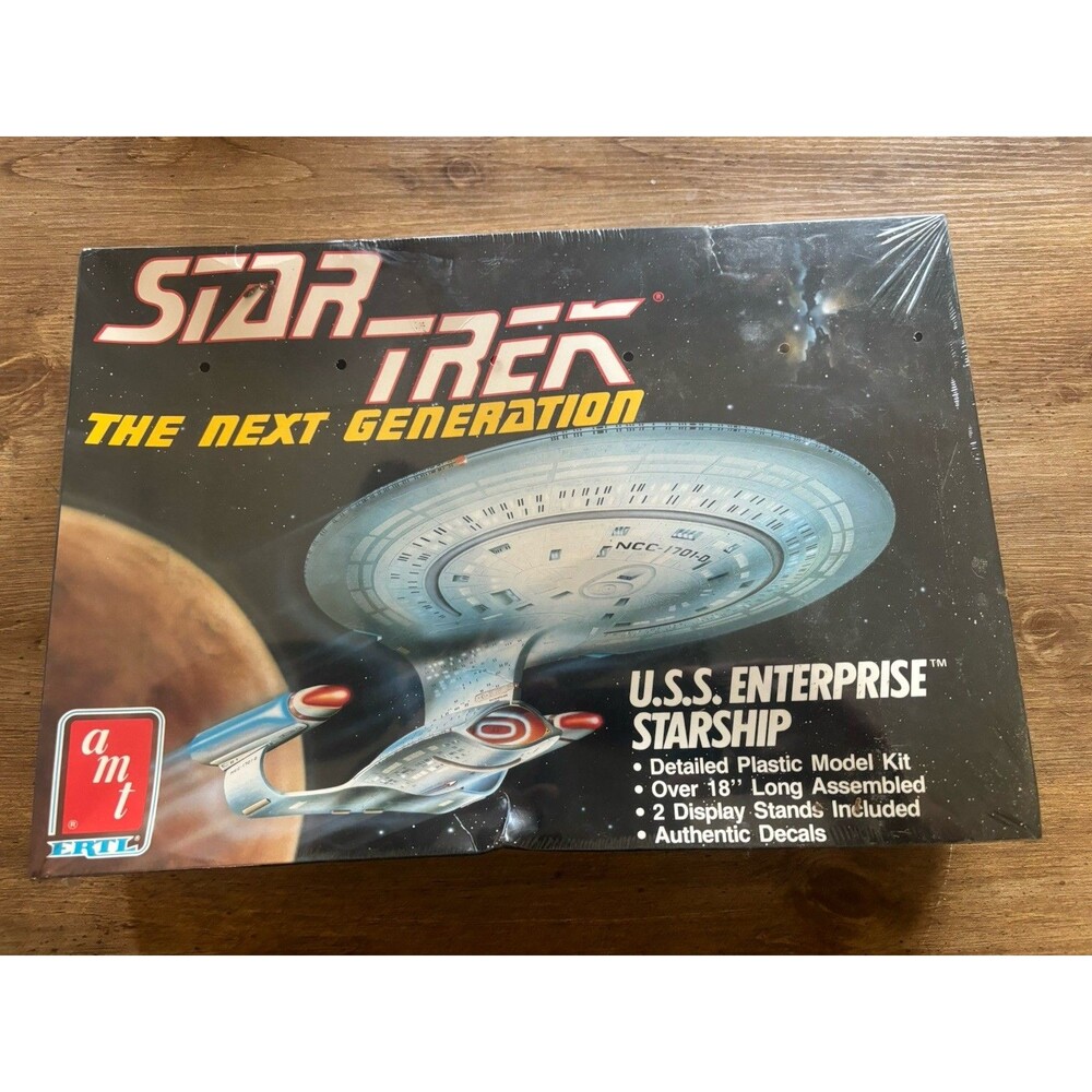 AMT Ertl Star Trek TNG USS Enterprise NCC-1701-D Model Kit Sealed #6619